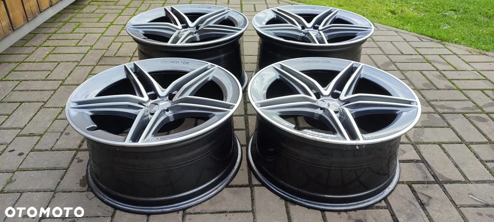 FELGI ALUMINIOWE STOPNIOWANE AMG 2x8Jx19 CALI ET25 2x10.5J x19 CALI ET57 fi 66.6 MERCEDES C E CLA CLK CLS GLK GLS VITO V KLASA KOMPLET 4 SZTUKI - 2