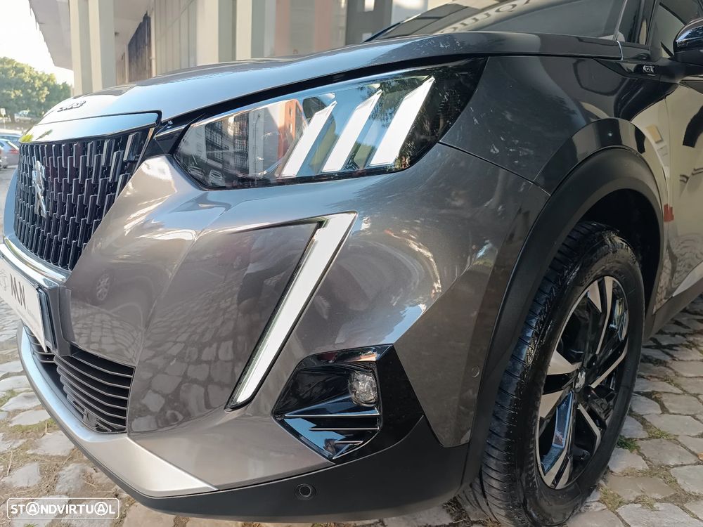 Peugeot 2008 PureTech 130 EAT8 GT - 5