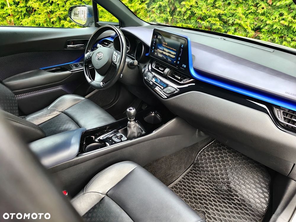 Toyota C-HR 1.2 T Prestige - 4