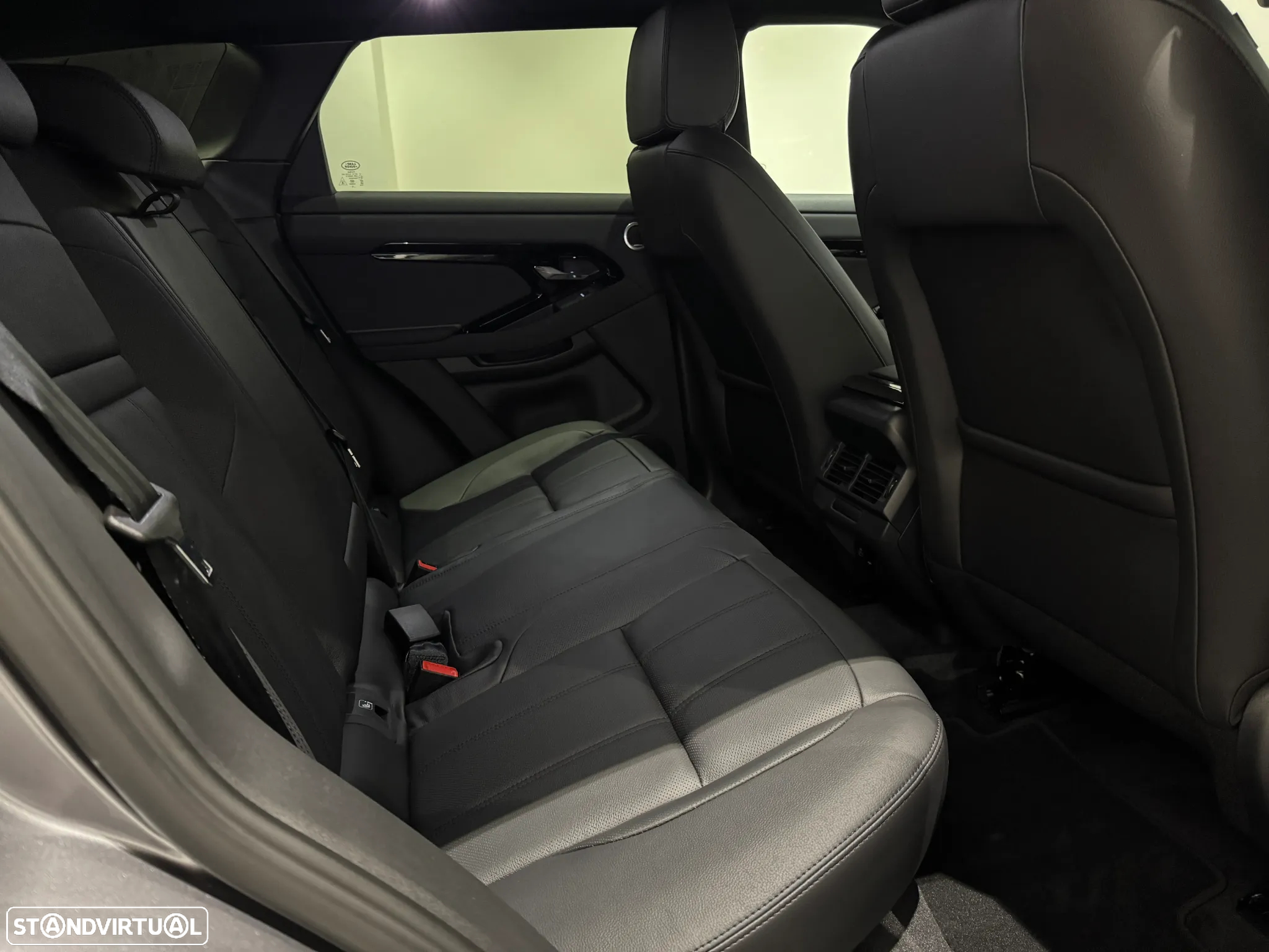 Land Rover Range Rover Evoque 1.5 P300e AWD Dynamic SE - 9