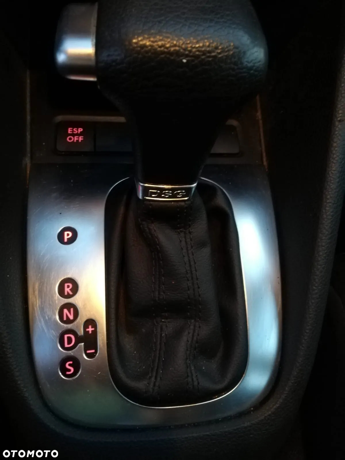 Volkswagen Golf VI 1.6 Trendline DSG - 15