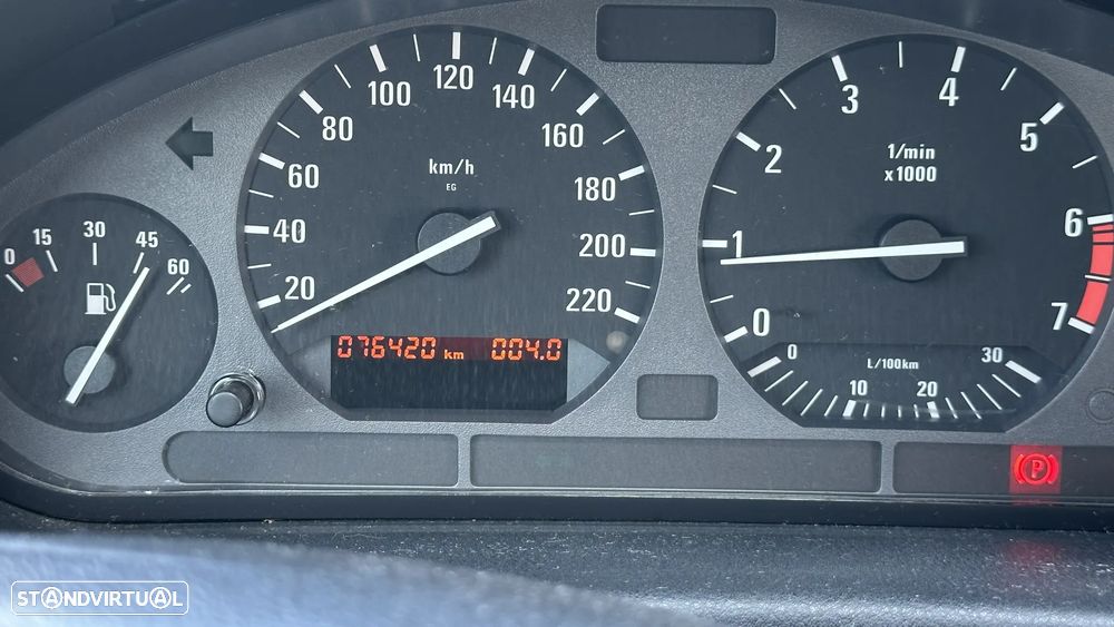 BMW 316 i Touring - 6
