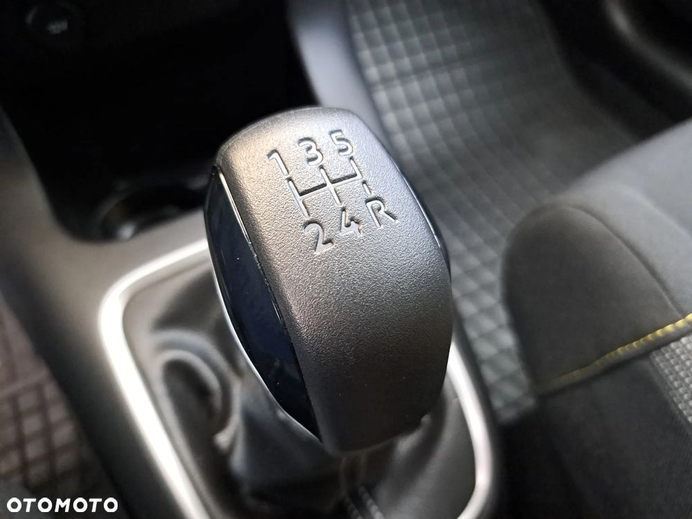 Citroën C3 1.2 PureTech Shine - 20