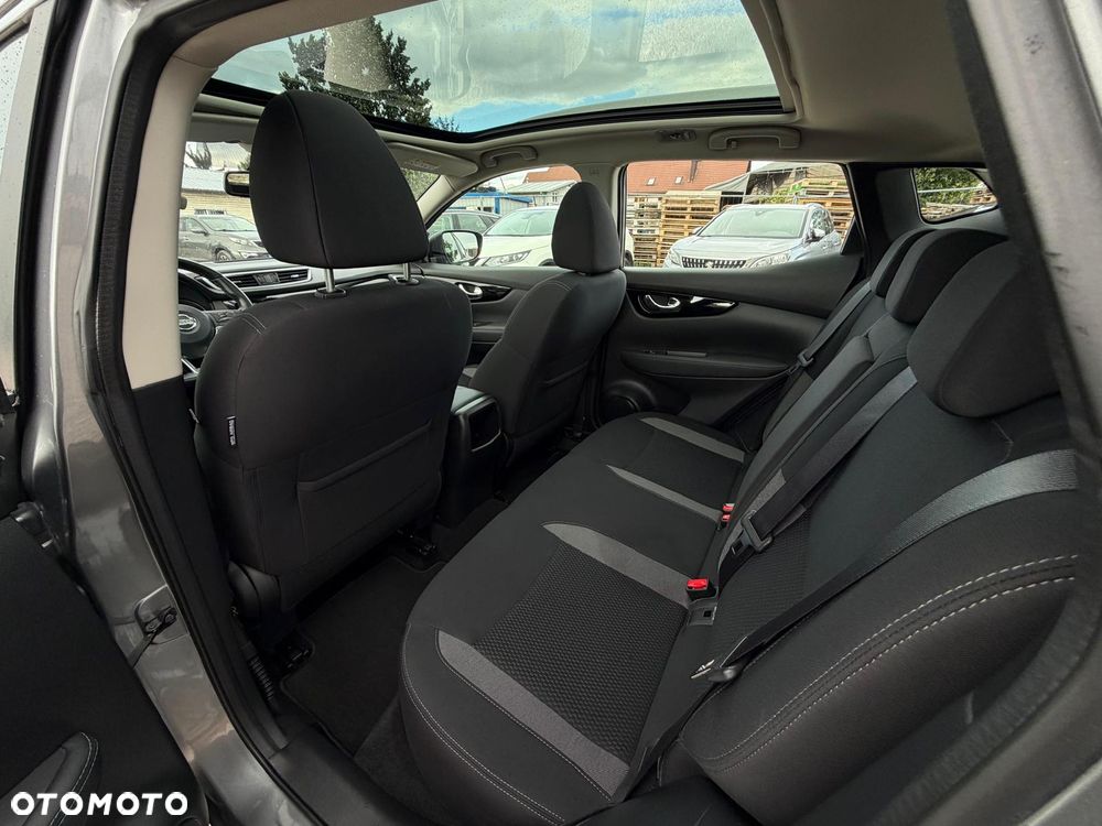 Nissan Qashqai 1.3 DIG-T DCT N-CONNECTA - 22