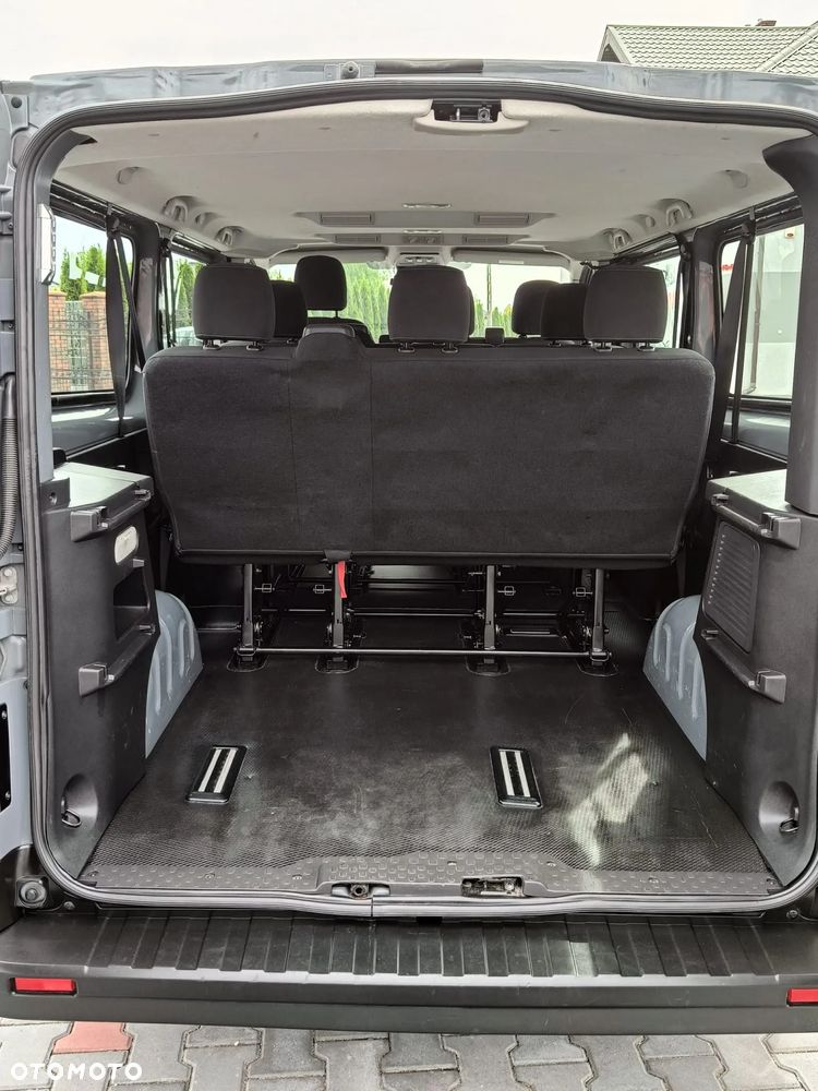 Renault Trafic 2.0 dCi - 15