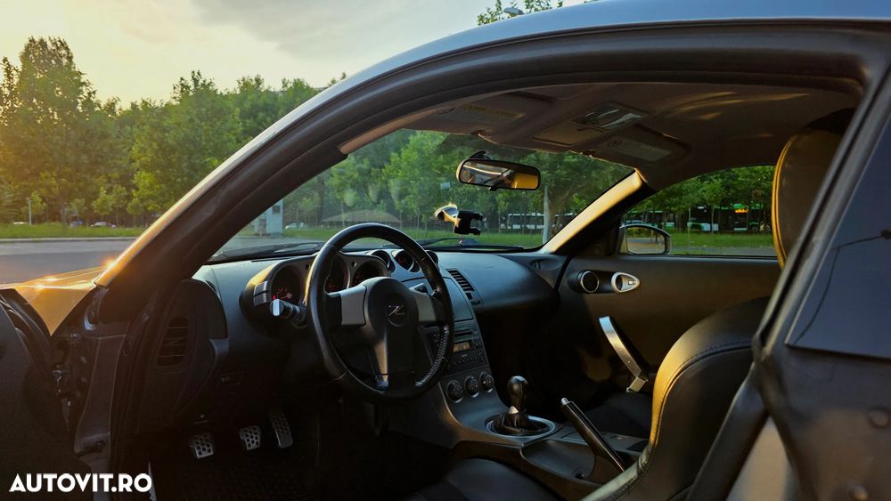 Nissan 350 Z - 5