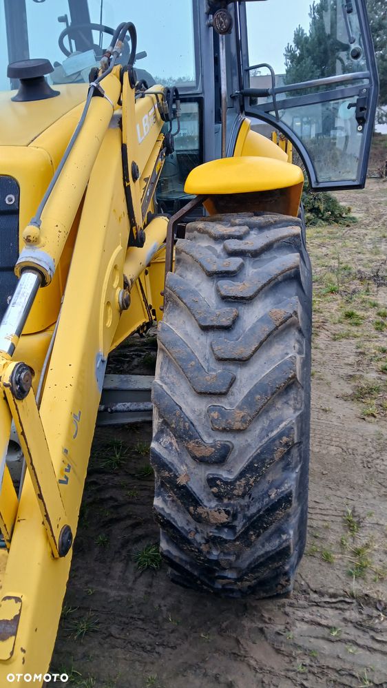 New Holland LB 115 - 18
