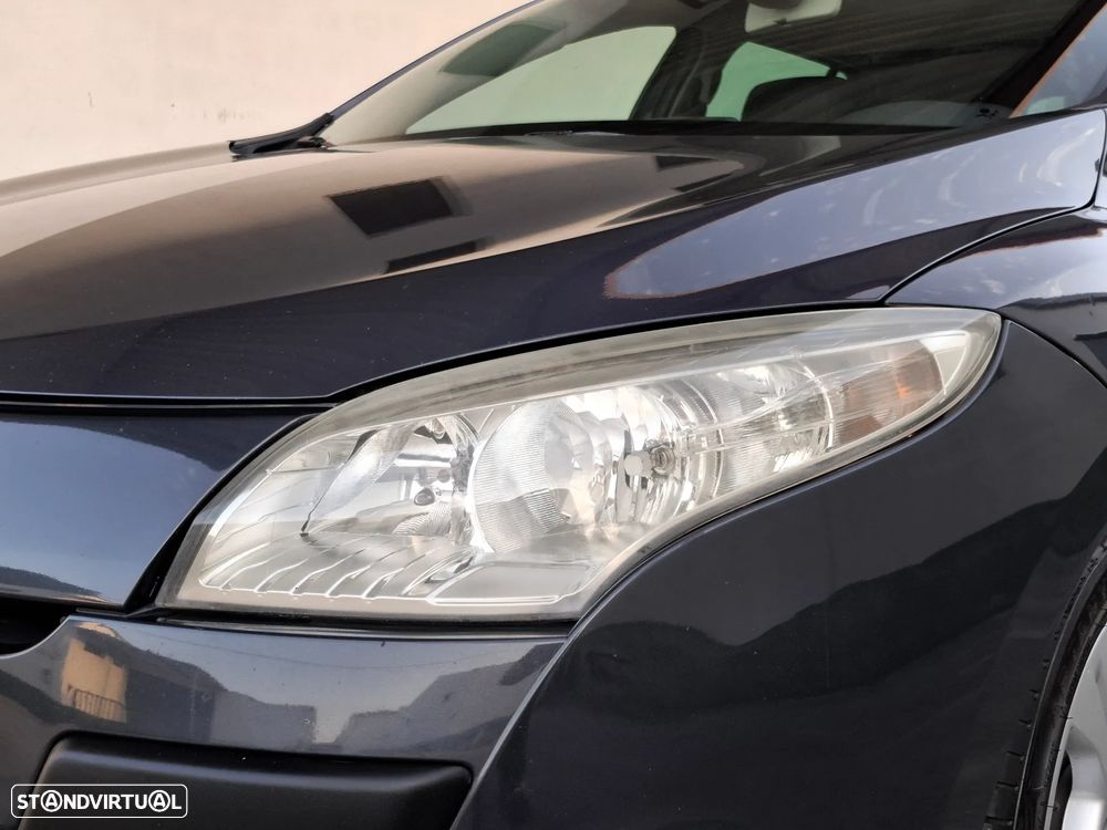Renault Mégane Sport Tourer dCi 110 FAP Expression - 9