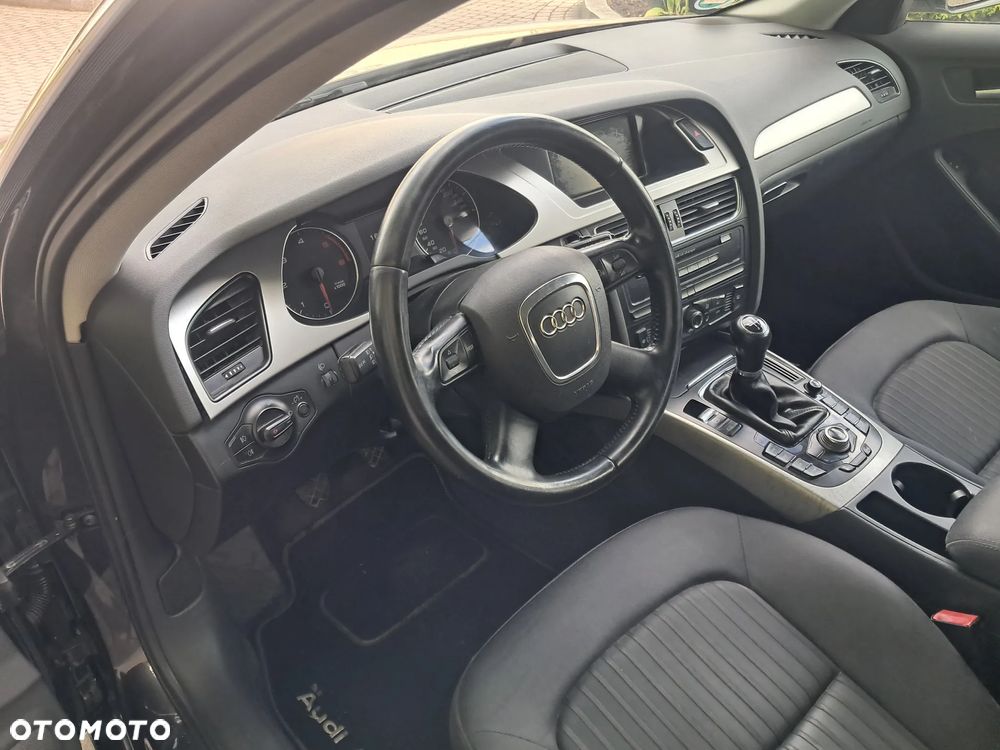 Audi A4 Avant 2.0 TDI DPF Ambition - 9