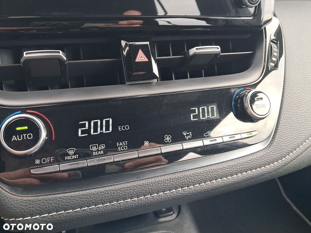 Toyota Corolla 1.8 Hybrid Comfort - 21