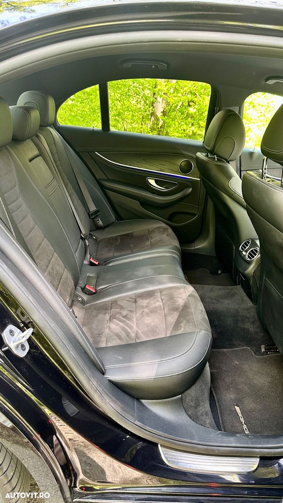 Mercedes-Benz E 220 d 4MATIC 9G-TRONIC AMG Line - 9