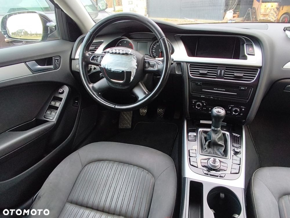 Audi A4 Avant 2.0 TDI DPF Ambiente - 11