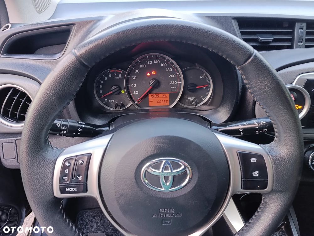 Toyota Yaris 1.33 Dynamic - 15