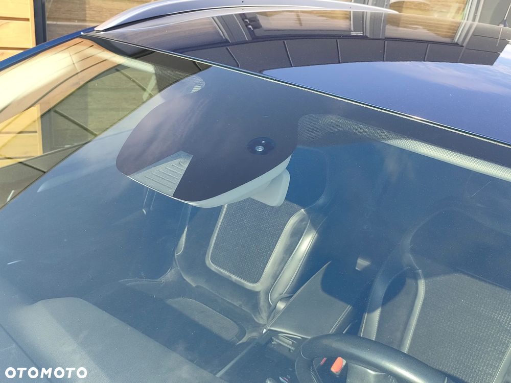 Renault Megane ENERGY TCe 130 EDC INTENS - 4