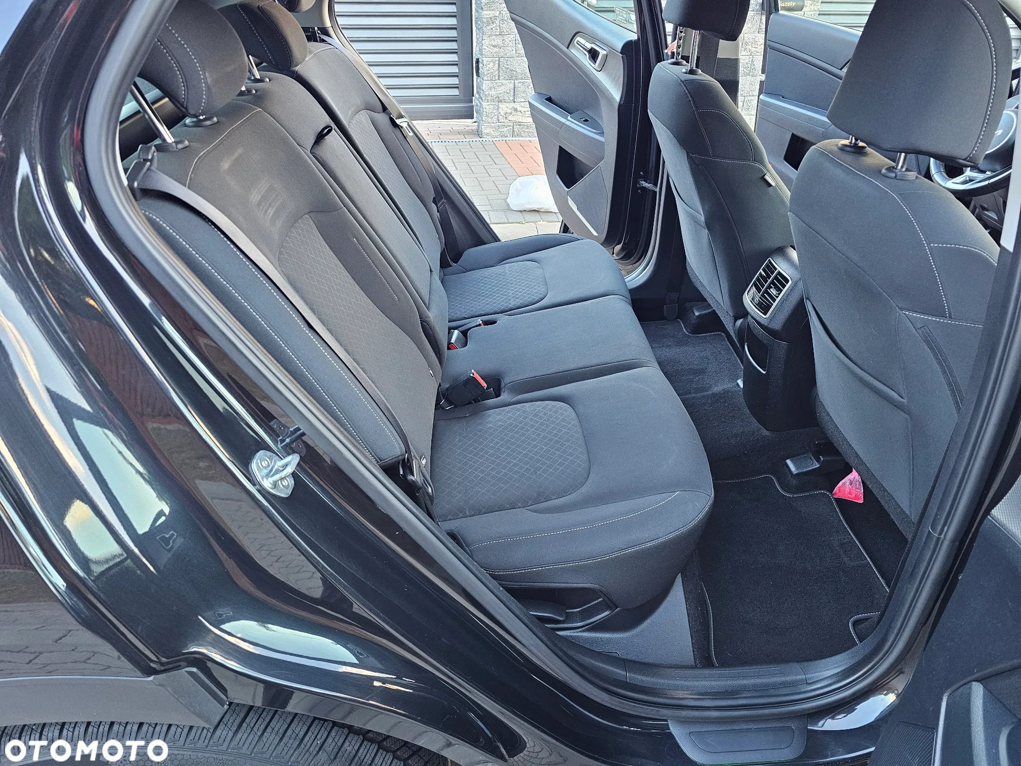 Kia Sportage - 14