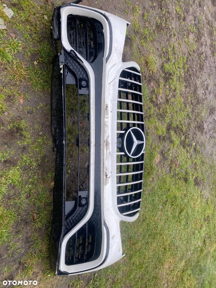 MERCEDES glc 253 amg 63 gril atrapa - 2