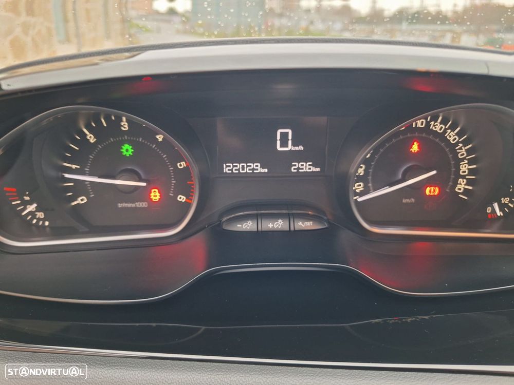 Peugeot 208 1.4 HDi Active - 11