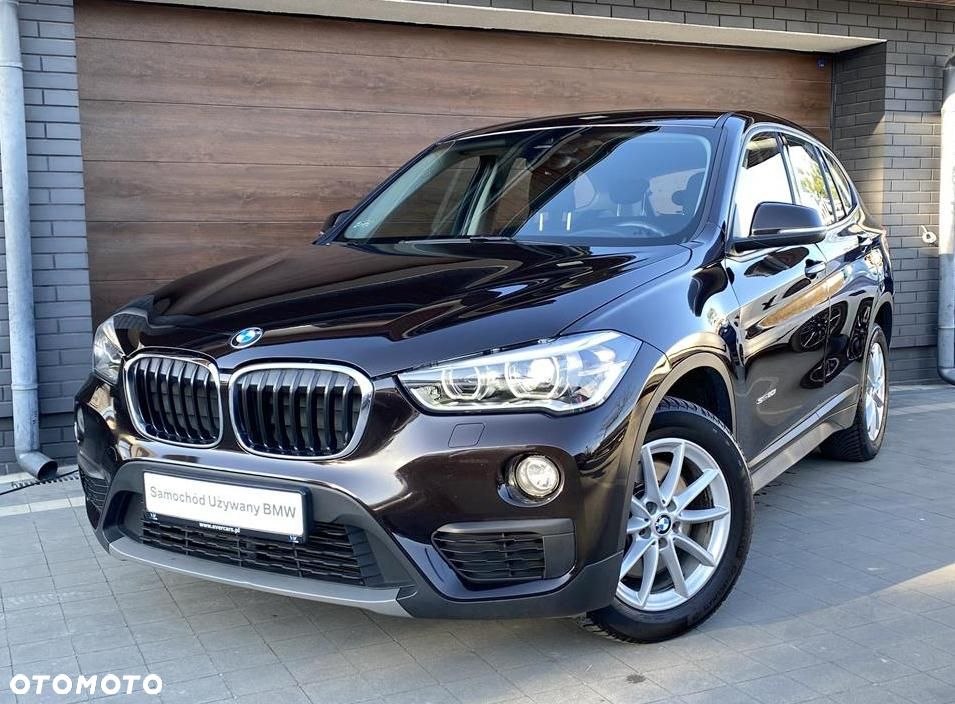 BMW X1 sDrive20i Advantage - 2