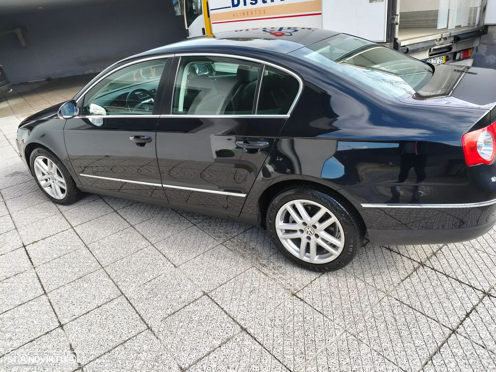 VW Passat 2.0 TDI Highline IM DSG - 16