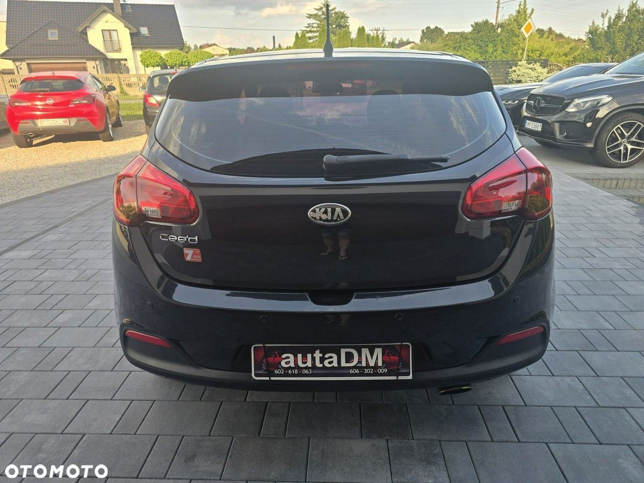 Kia Ceed - 8