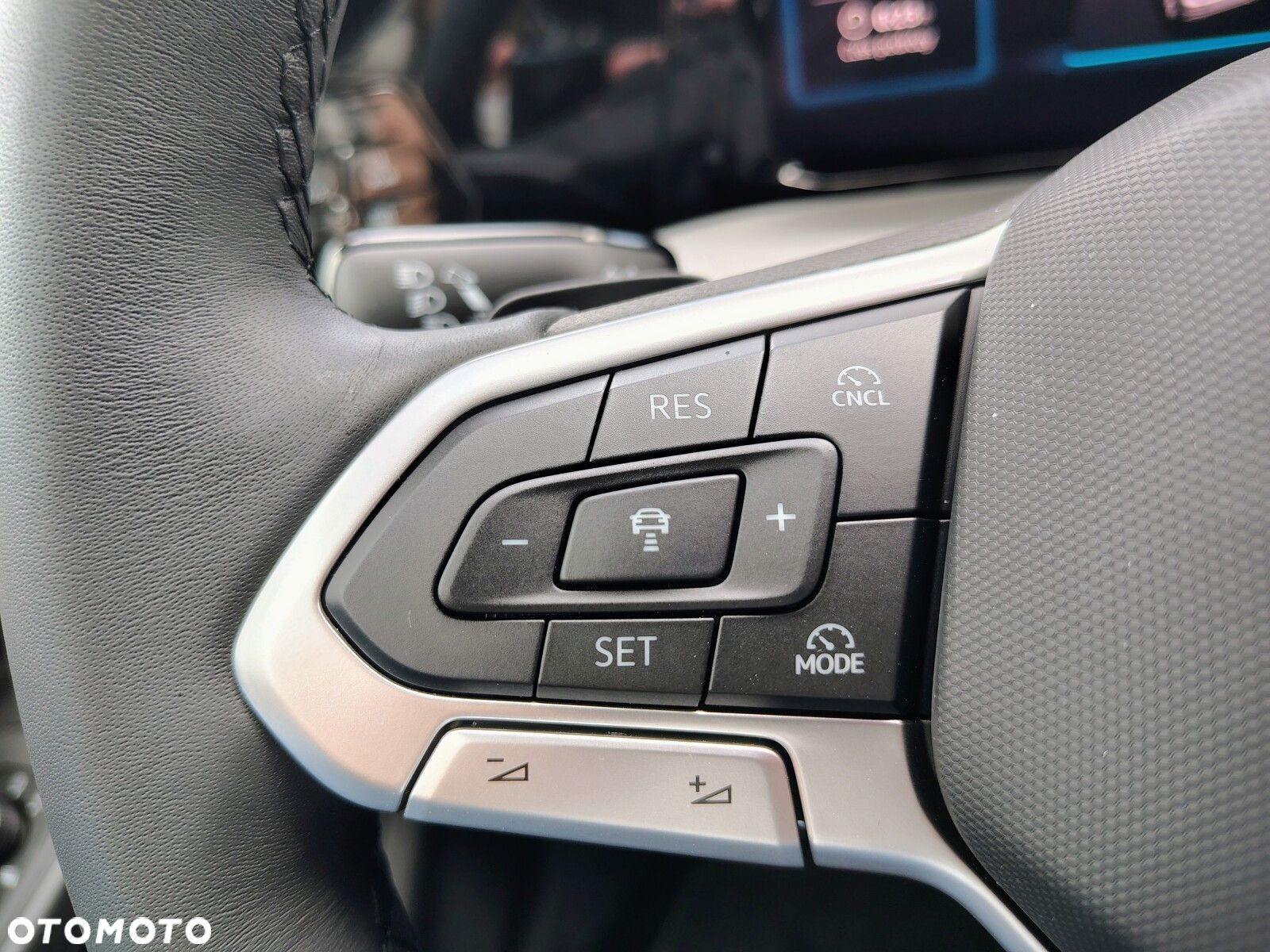 Volkswagen Golf - 12