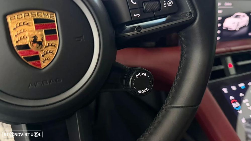 Porsche Taycan 4S - 44