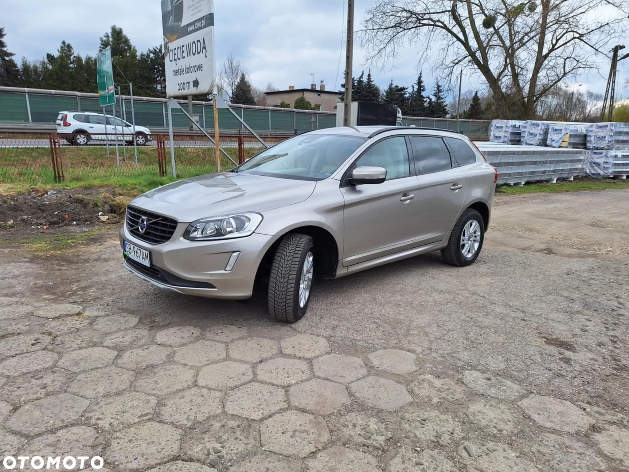 Volvo XC 60 - 4