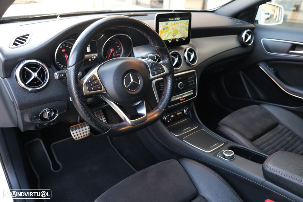 Mercedes-Benz GLA 220 d AMG Line 4-Matic - 12