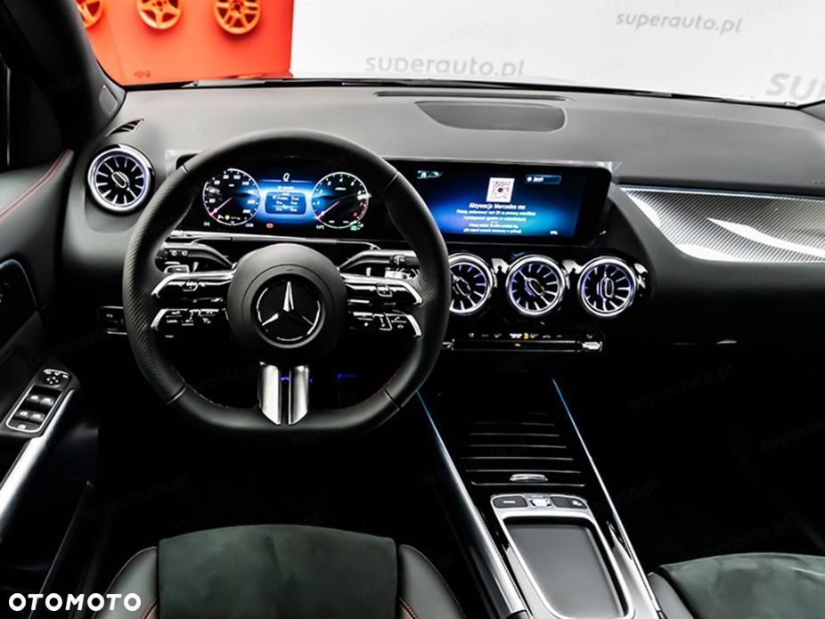 Mercedes-Benz GLA 200 AMG Line - 11