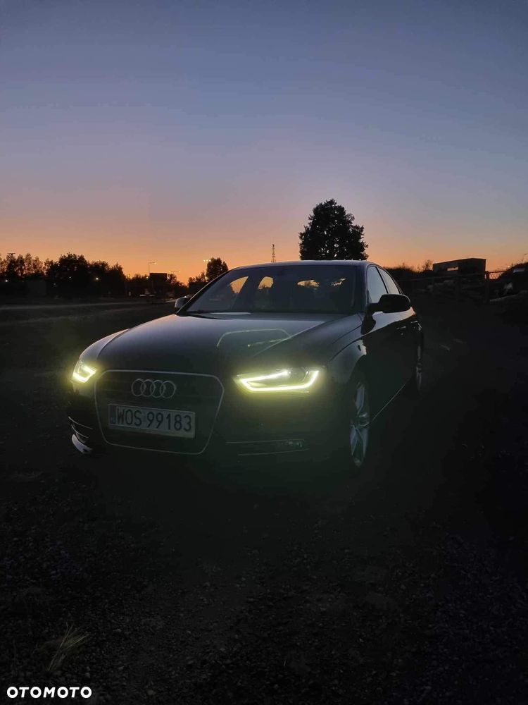Audi A4 Limousine