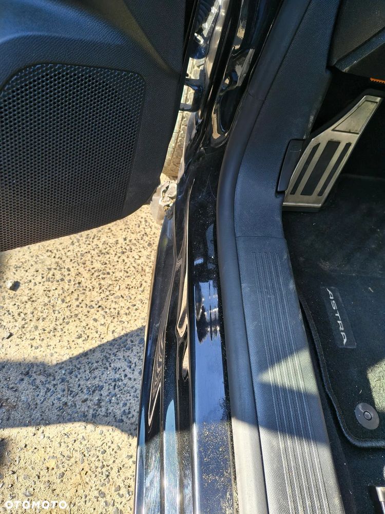 Opel Astra 1.6 T Plug-in Hybrid GS Line - 9