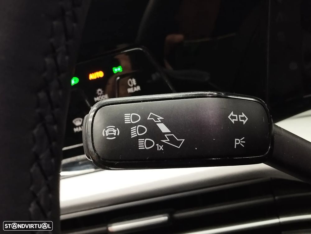 VW Golf 1.0 TSI Sportline - 21