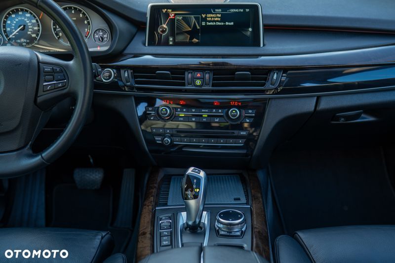 BMW X5 3.5i xDrive - 24