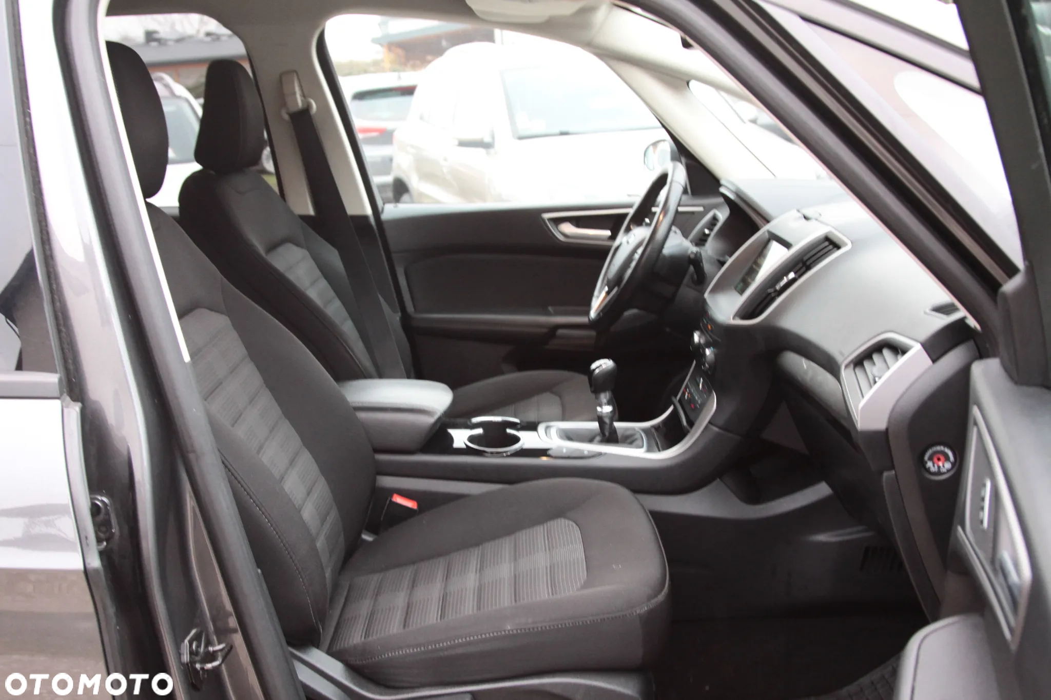 Ford Galaxy - 11