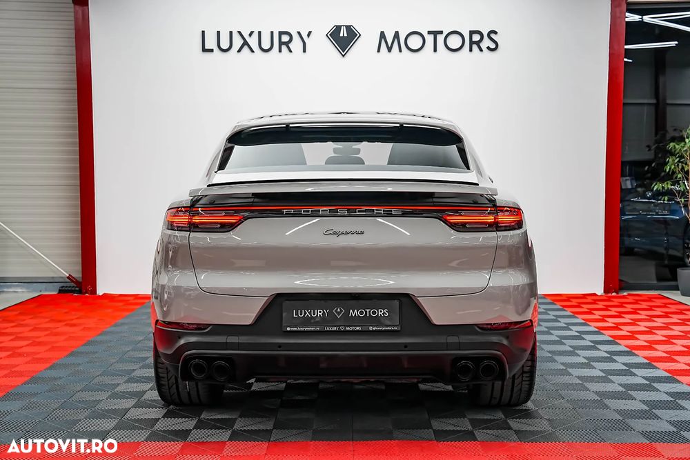 Porsche Cayenne Coupe E-Hybrid Tiptronic S Platinum Edition - 9