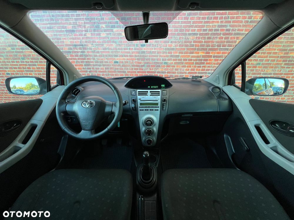 Toyota Yaris - 6