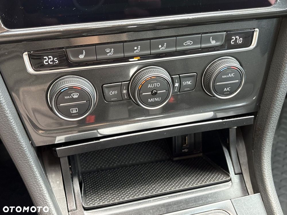 Volkswagen Golf 1.4 TSI BMT Comfortline DSG - 24