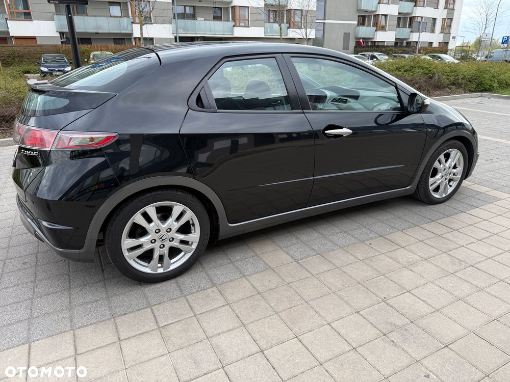 Honda Civic 1.8 Executive - 4