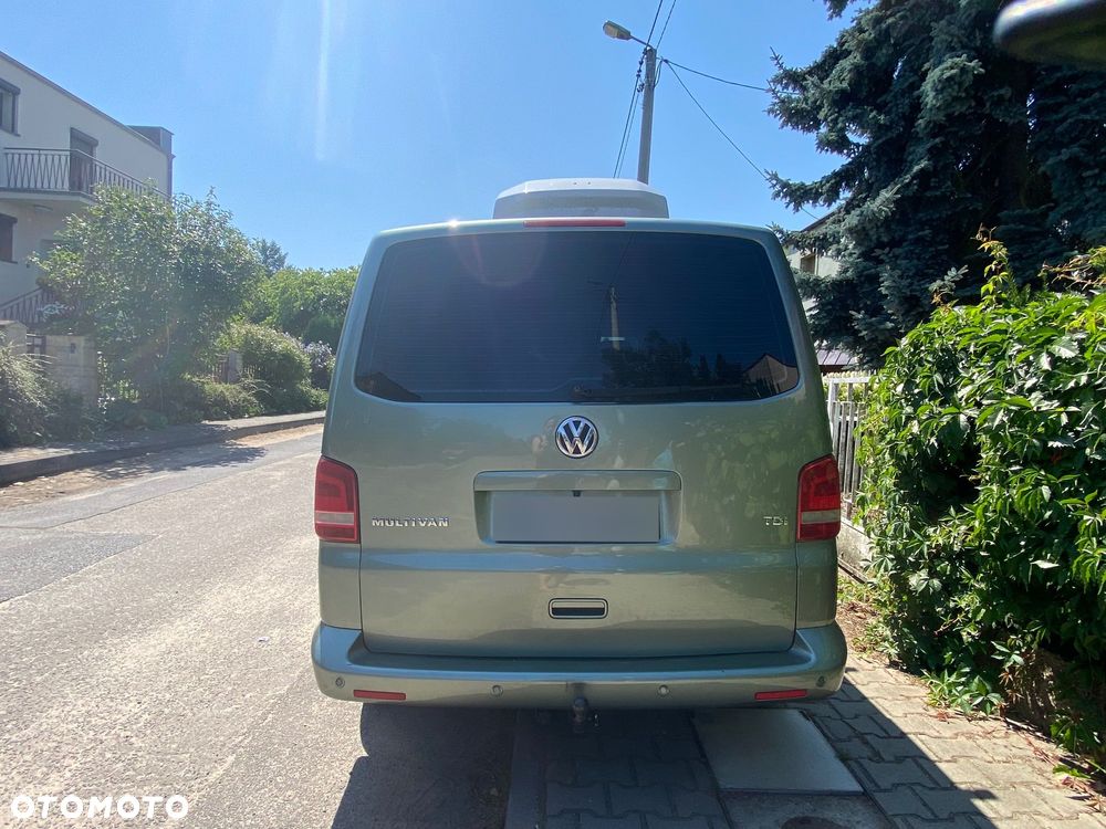 Volkswagen Multivan - 4