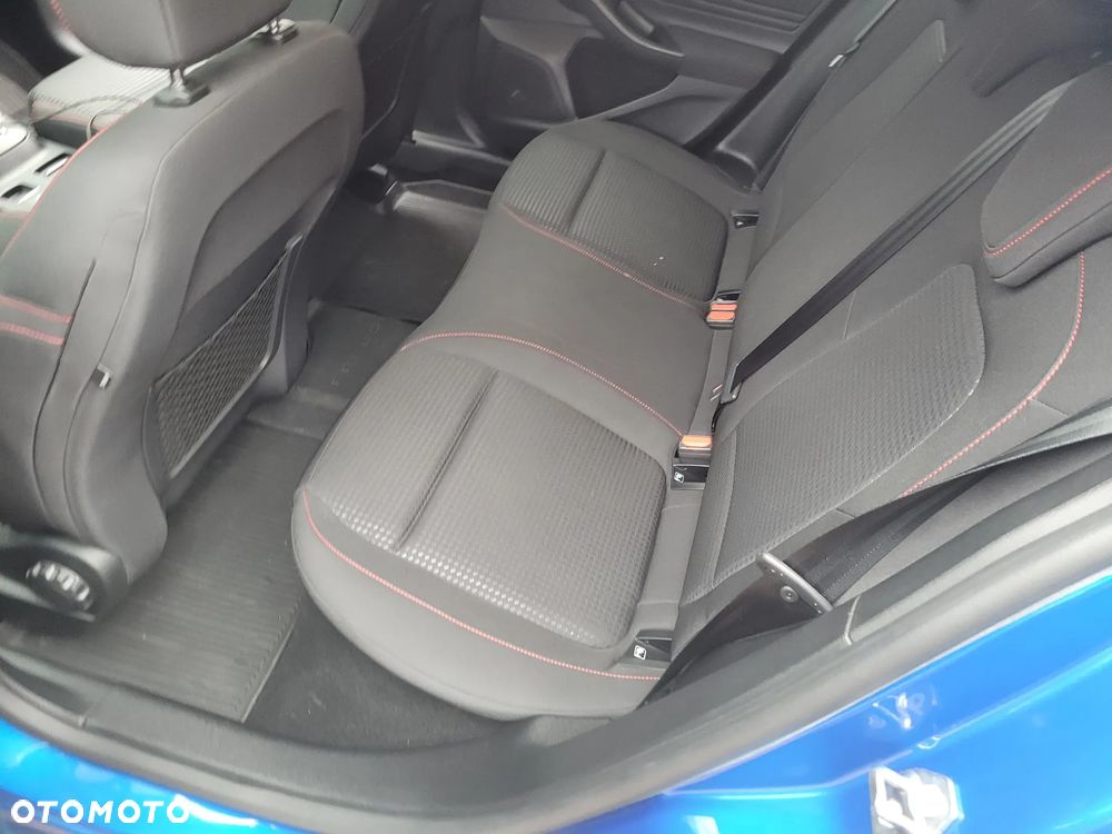 Ford Focus 1.0 EcoBoost mHEV ST-Line X - 21