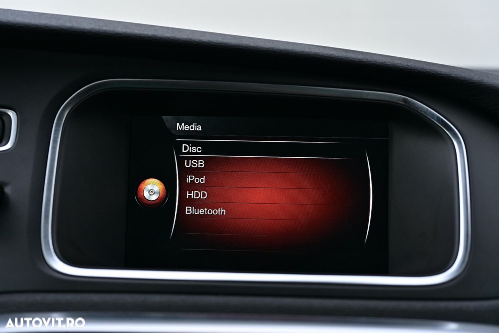 Volvo V40 D3 Geartronic - 29