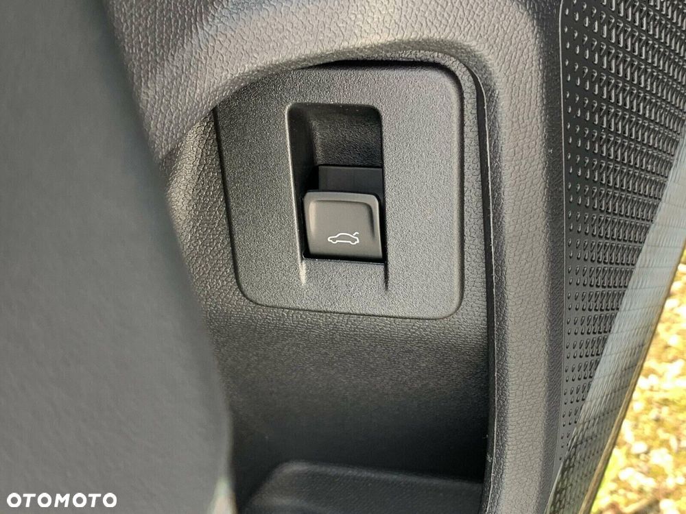 Cupra Formentor 1.5 eTSI mHEV DSG - 36