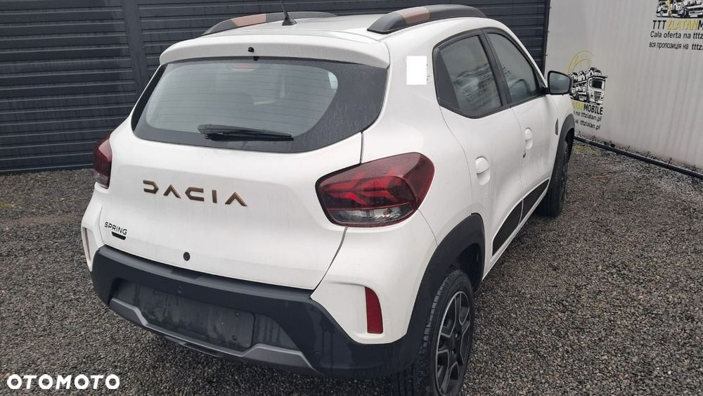 Dacia Spring - 4