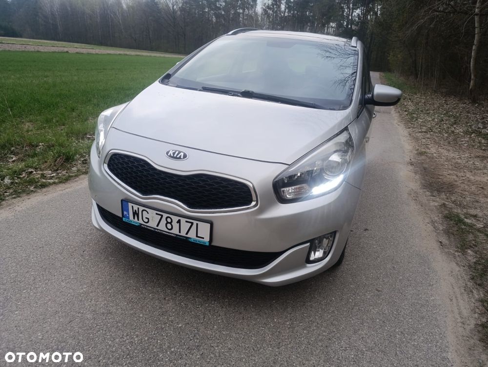 Kia Carens 1.7 CRDi 115 Dream Team Edition - 2