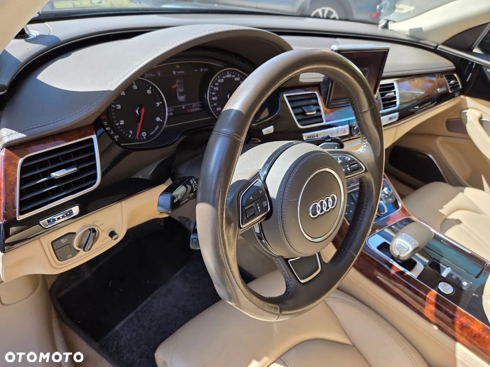Audi A8 4.2 FSI Quattro tiptronic - 11