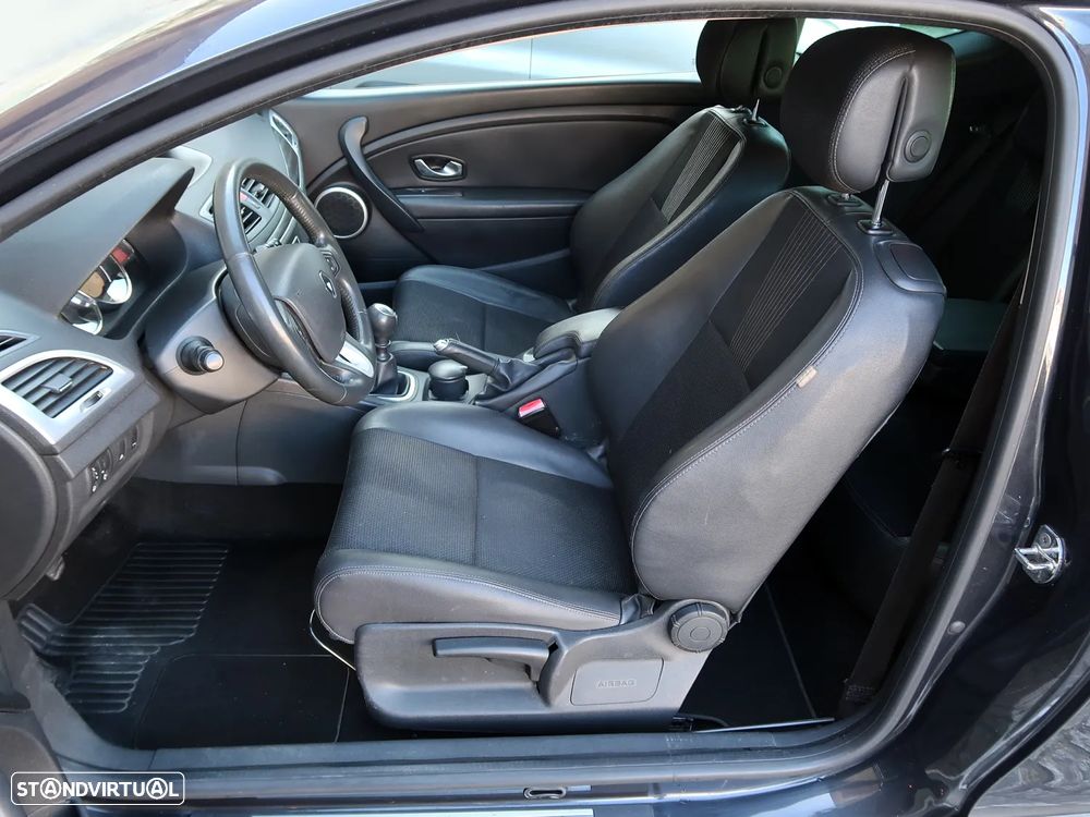 Renault Mégane Coupe 1.5 dCi Dynamique S - 11