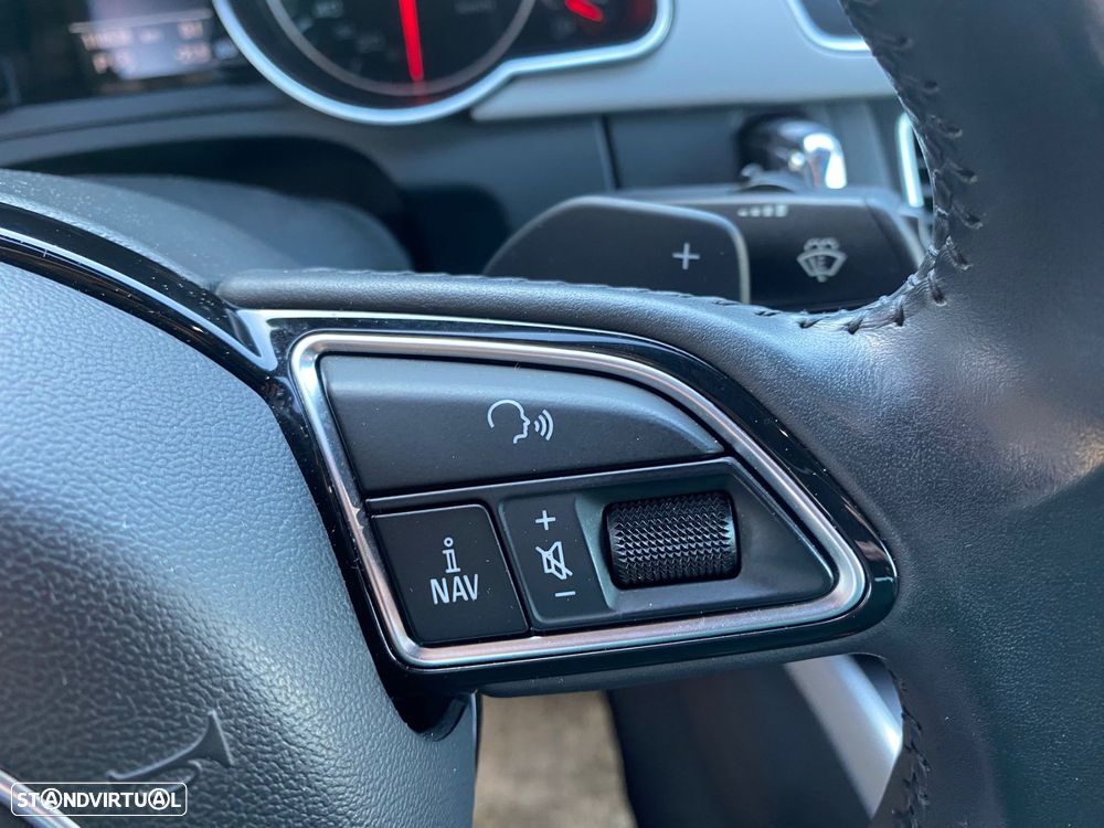 Audi A5 Cabrio 2.0 TDi Multitronic S-line - 29