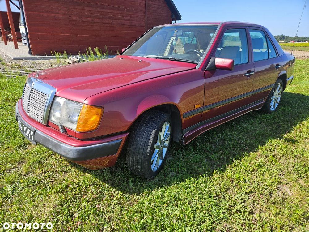 Mercedes-Benz W124 (1984-1993) - 13