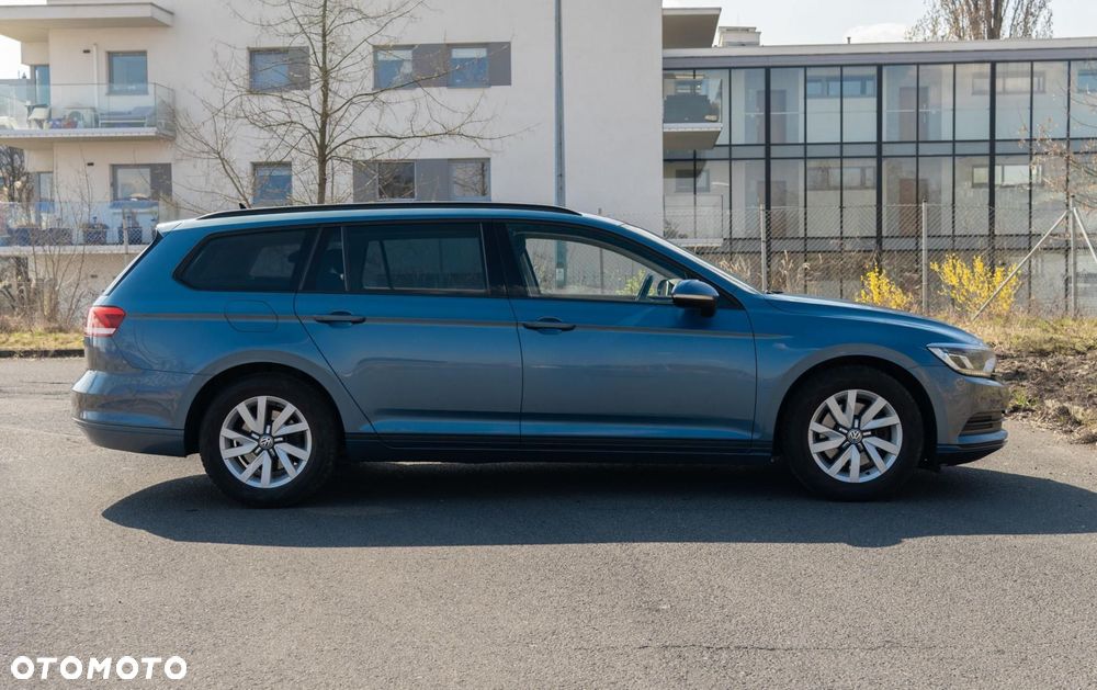 Volkswagen Passat - 9