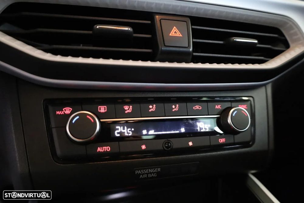 SEAT Arona 1.0 TSI FR - 32